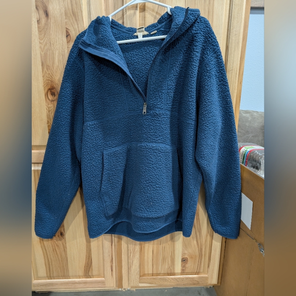 Duluth Trading Co Navy Fleece Pullover